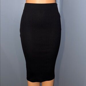 Forever 21 Black Bodycon Midi Pencil Skirt - Size Small